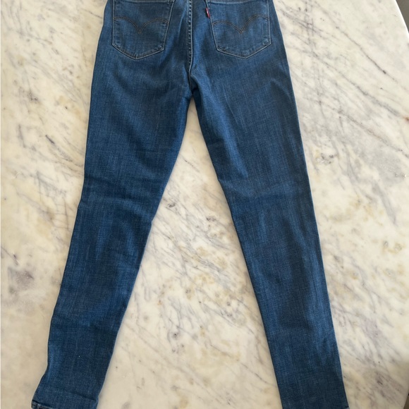 Levi’s 721 High-Rise Skinny Jeans (Distressed) - Picture 2 of 6
